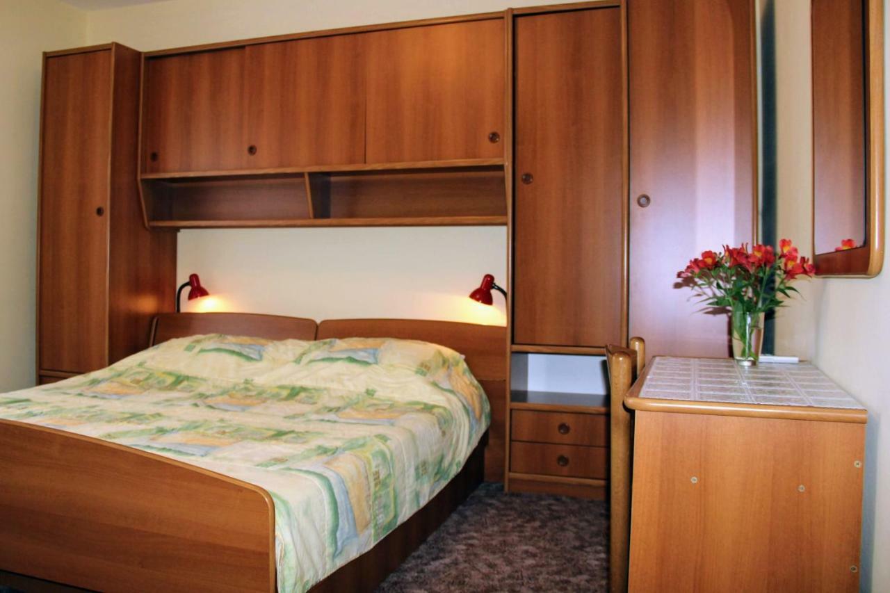 Antun Mozara Family House Bed & Breakfast Слано Екстериор снимка