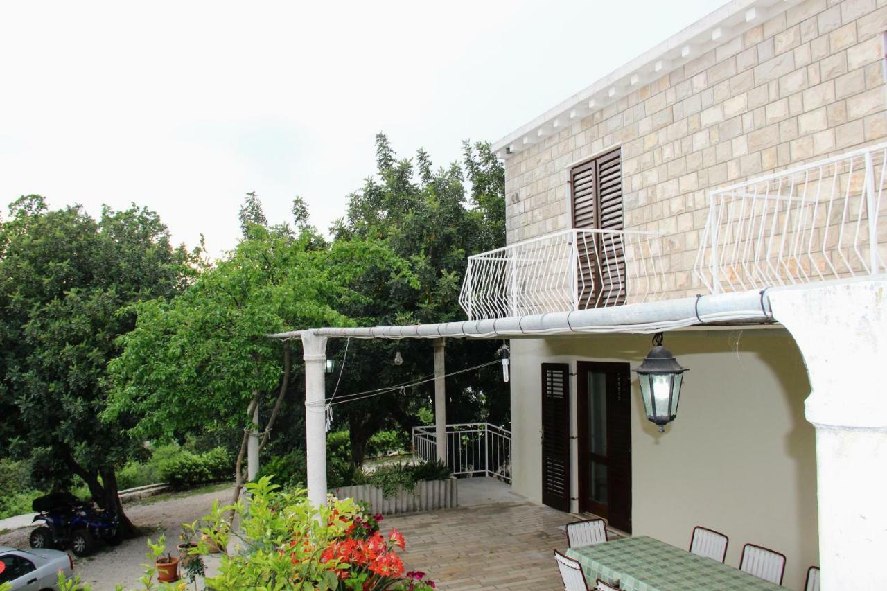 Antun Mozara Family House Bed & Breakfast Слано Екстериор снимка